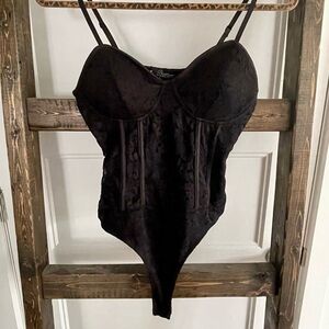 new black lace bodysuit, size L